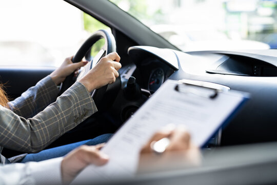 5 Critical Skills You'll Master in Professional Driving Lessons